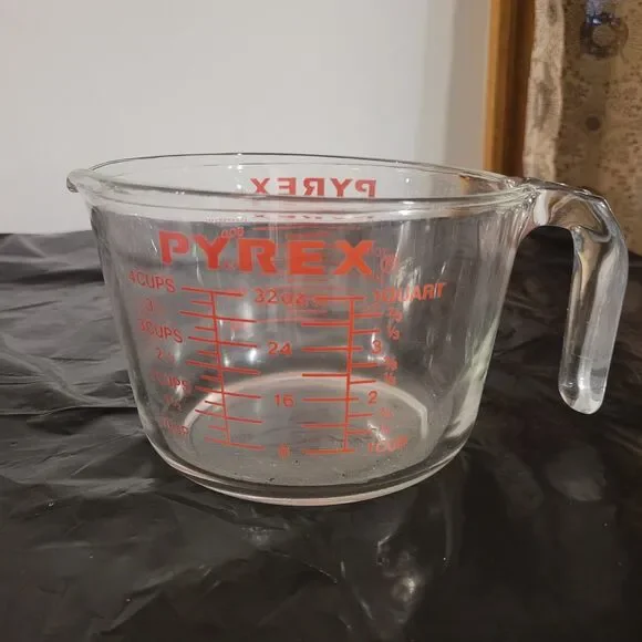 Vtg Pyrex Glass Liquid Measuring 4 #532 Quart & 1 Cup Anchor Hocking - Picture 2 of 7